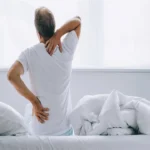 علاج اعوجاج العمود الفقري عند الكبار
