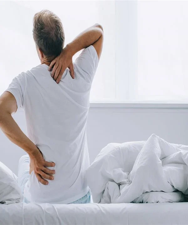 علاج اعوجاج العمود الفقري عند الكبار