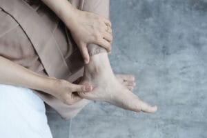 التهاب اللفافة الأخمصية