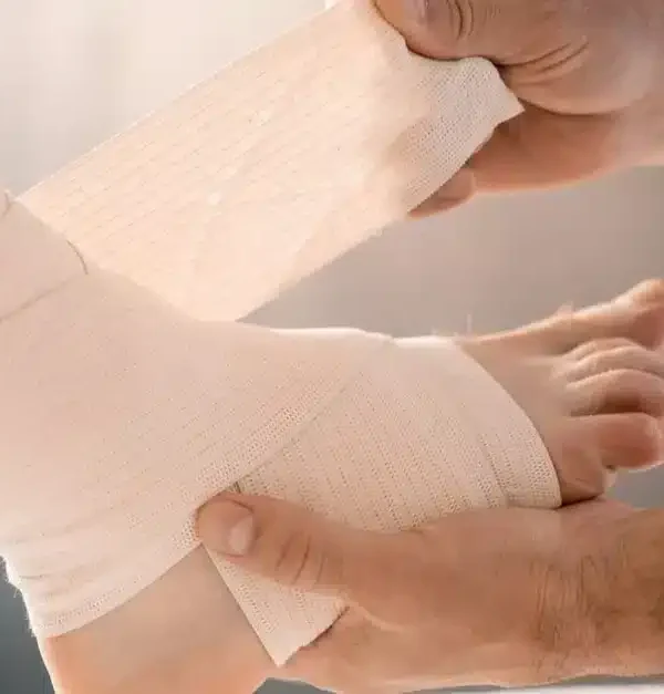 علاج التواء الكاحل في مسقط